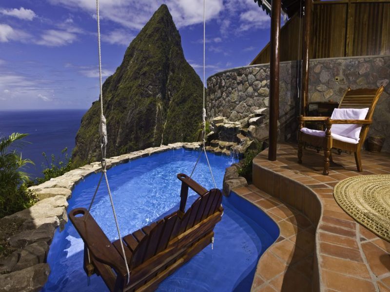 Daya tarik utama dari hotel ini adalah pemandangan laut Karibia yang mempesona