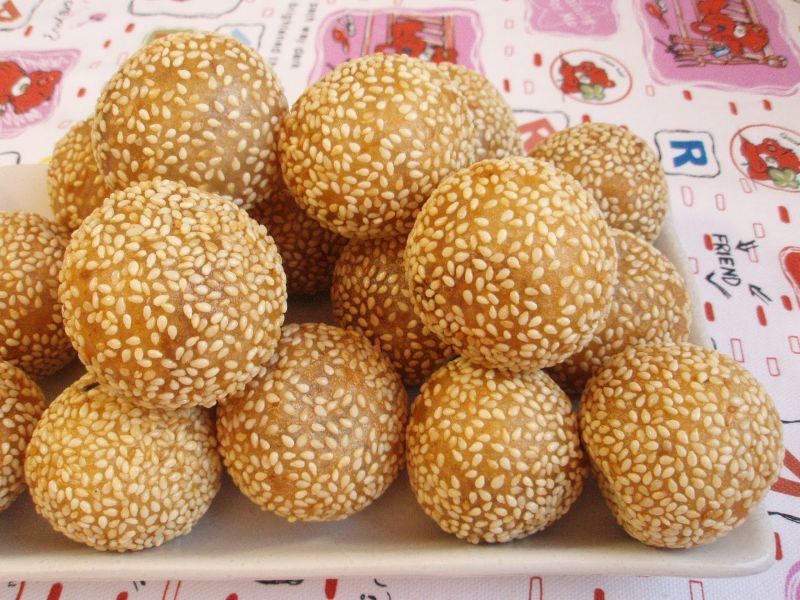 Sesame Seeds Ball