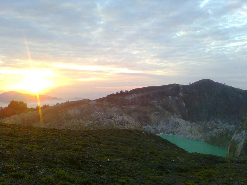 Sunrise di Kelimutu