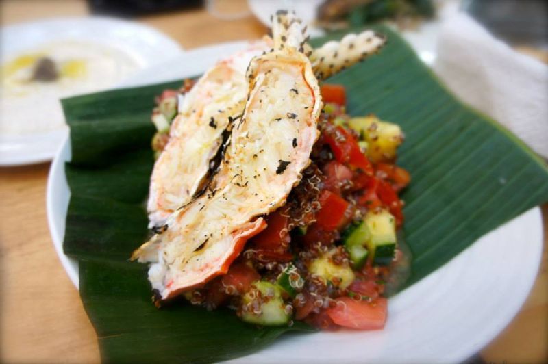 Quinoa salad dengan kepiting