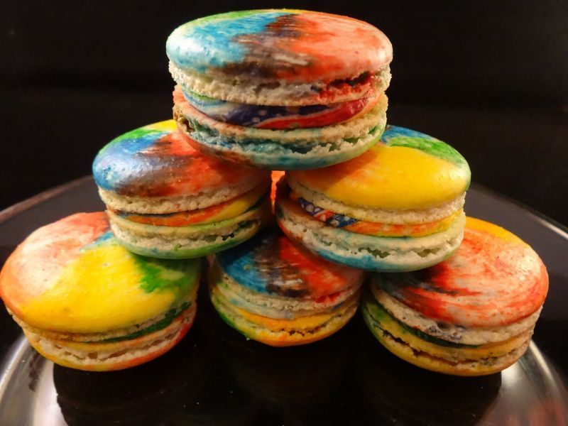 Macaroon rainbow