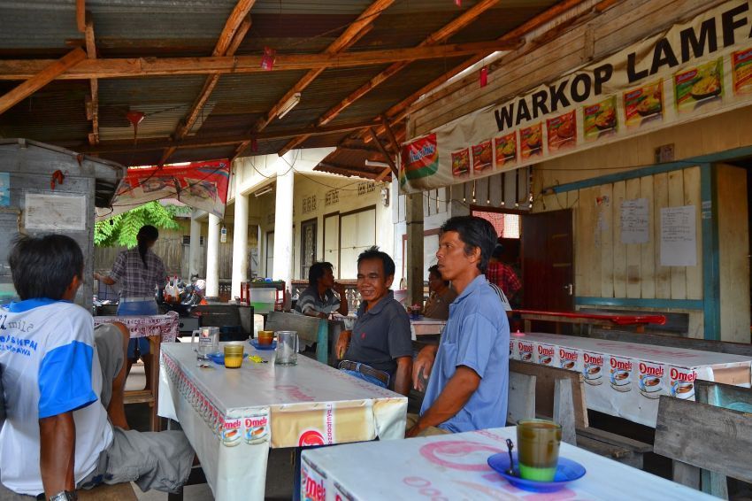 Berteman dengan mereka yang lebih miskin