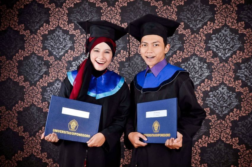 Kapan wisuda?