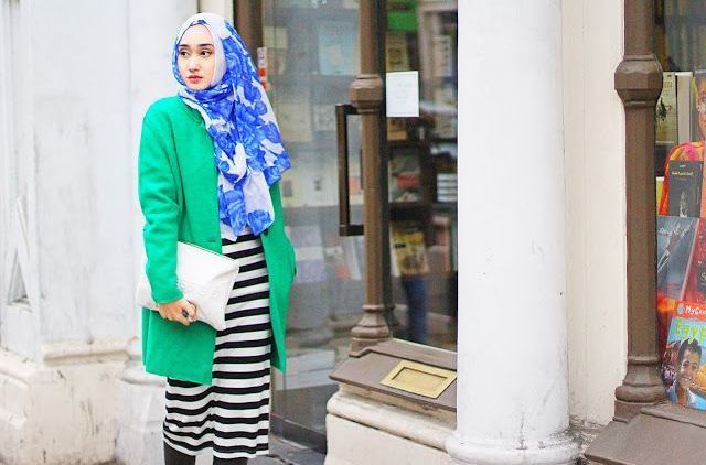 7 Referensi Rok dan Dress Lucu Untuk Kamu, Cewek Berhijab yang Nggak Suka Pakai Celana