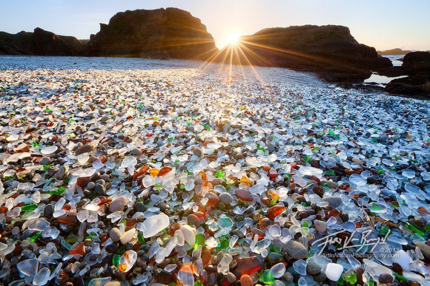 sunrise di Fort Bragg Beach Glass