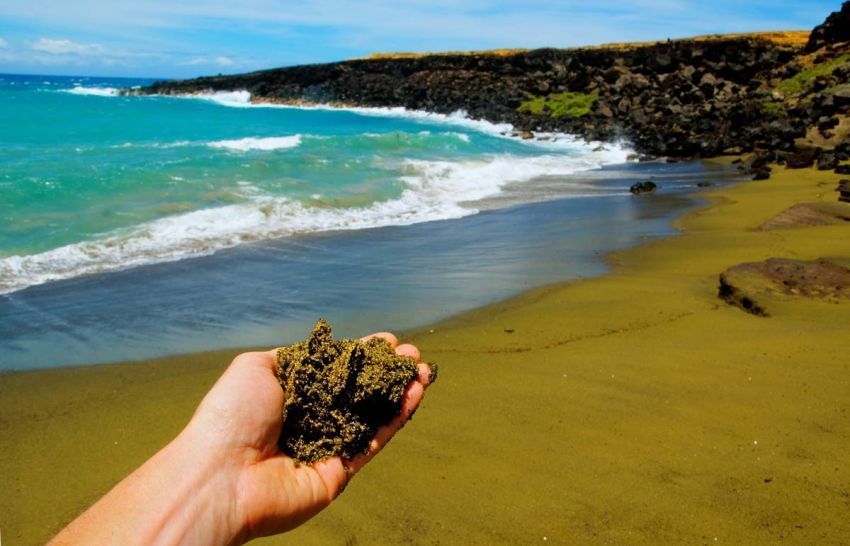 Pasir hjau di pantai Papakolea