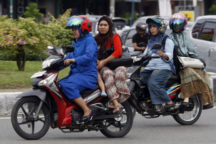 Berdamai dengan duduk menyamping