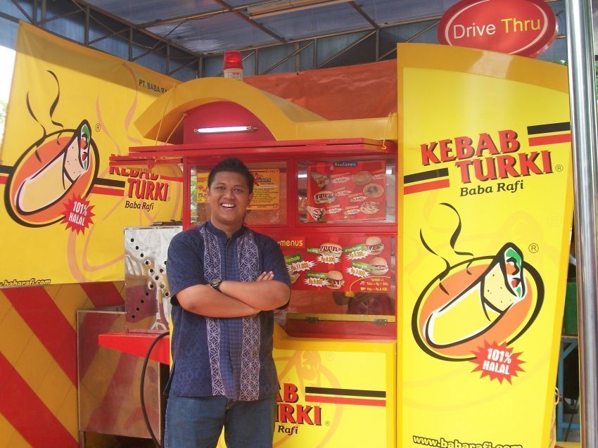 Hendy lewat Kebab Baba Rafi membuka kesempatan kerja bagi banyak orang