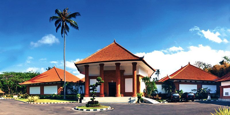 Pintu utama Museum Pasifika