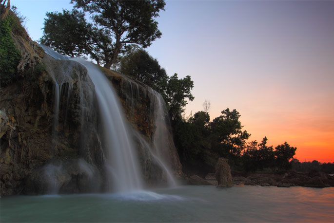 Sunset di Air Terjun Toroan