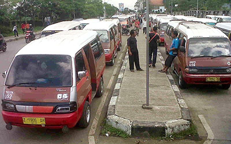 Angkot Tj. Sari - Cileunyi