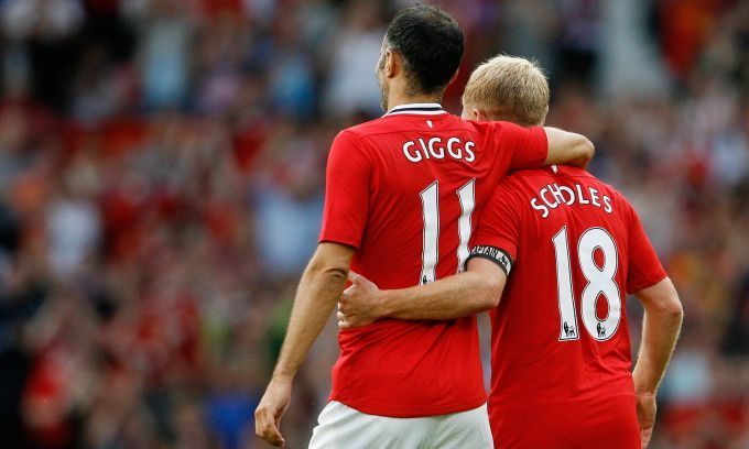 Giggs dan Scholes