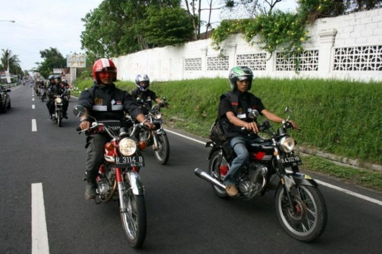 menghargai ikatan pertemanan