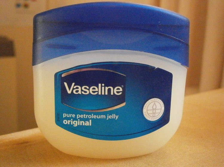 Petroleum jelly