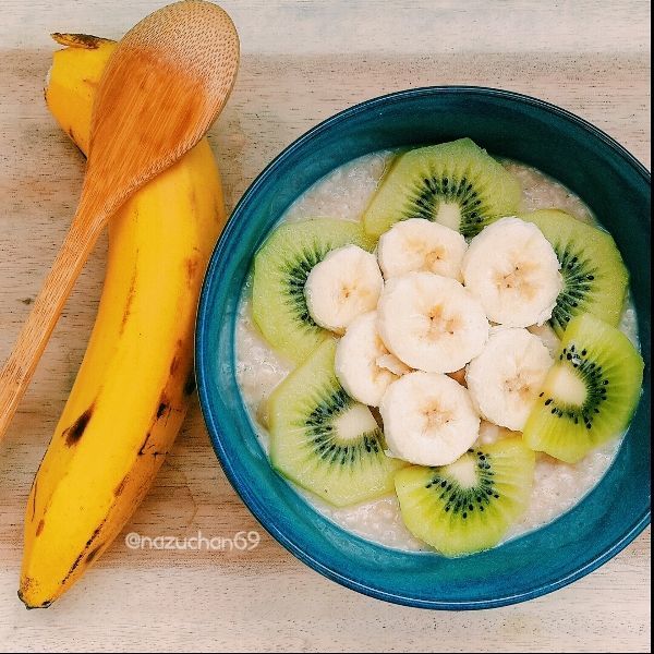 Bana-oats porridge with kiwi (dokumen pribadi)