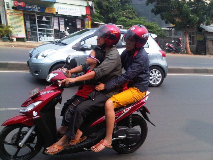 Menjadikan anak sebagai tameng