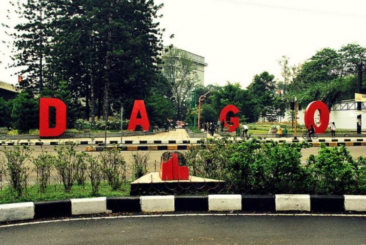 Jalan Dago wajib kamu sambangi