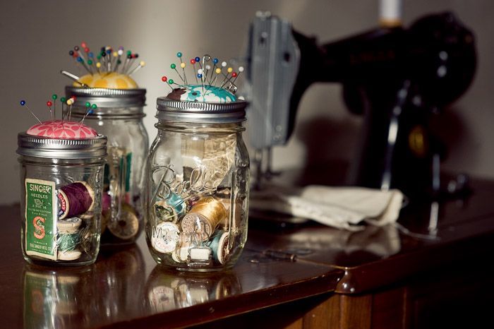 mason-jar-pincushions-3