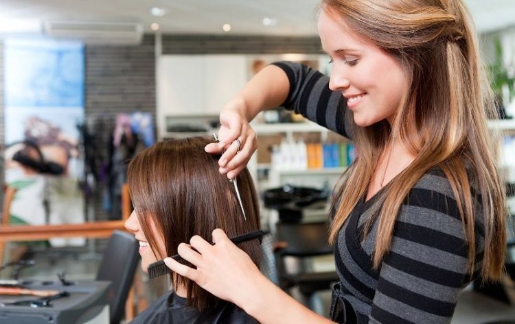 potong rambut gak bikin rambutmu tumbuh lebih cepat