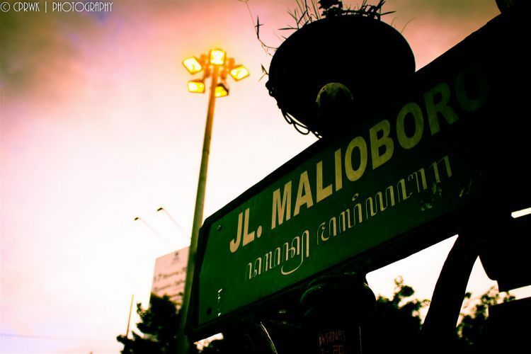 Papan nama jalan Malioboro