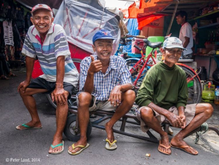 orang Indonesia itu murah senyum