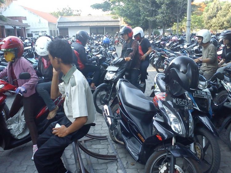 keamanan kampus harus ditingkatkan