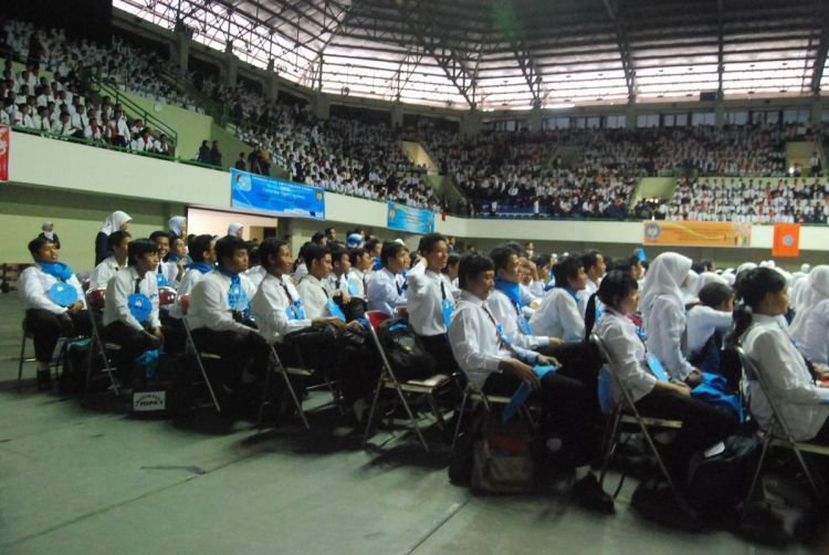 Jurusan kuliah pun nyontek punya teman