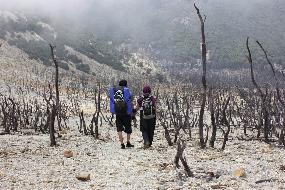 7 Gunung yang Keindahannya Terasa Lebih Lengkap Jika Ditaklukkan Bersama Pacar