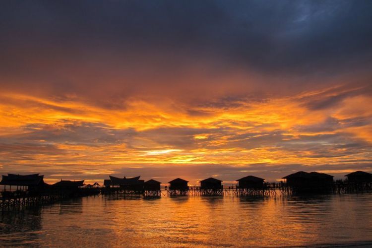 Menungg pagi di Derawan yang menyenangkan