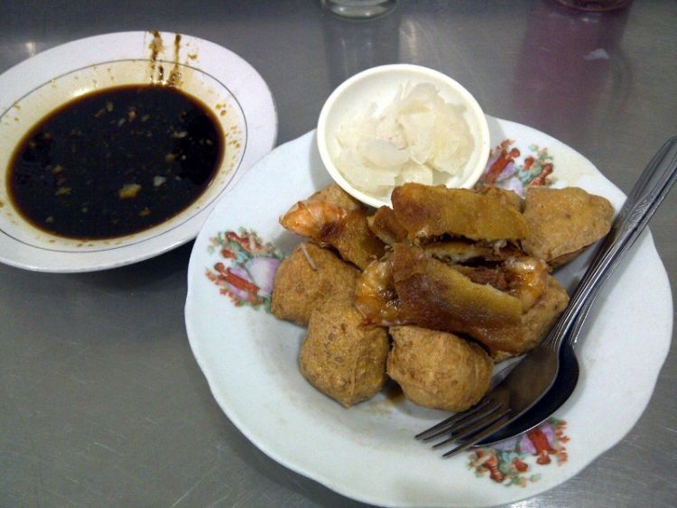 Tahu pong gajah mada