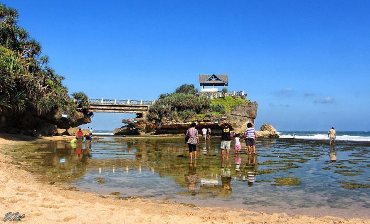 Pantai Kukup