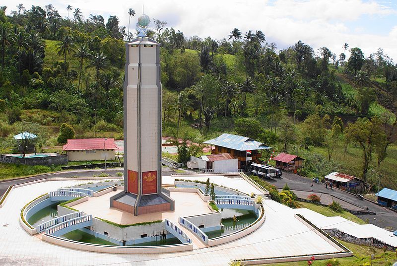 6 Destinasi Wisata yang Membuktikan Bahwa Toleransi Beragama Masih Ada di Indonesia