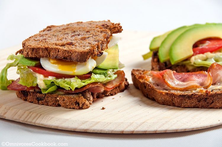 Sandwich alpukat buat para pengantin baru