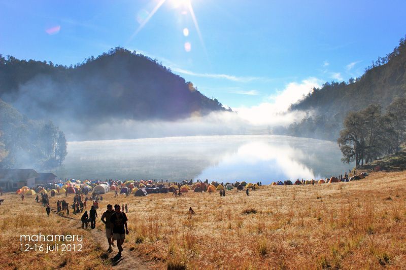 Sayang, Kelak Kita Menikah di Ranu Kumbolo Ya?