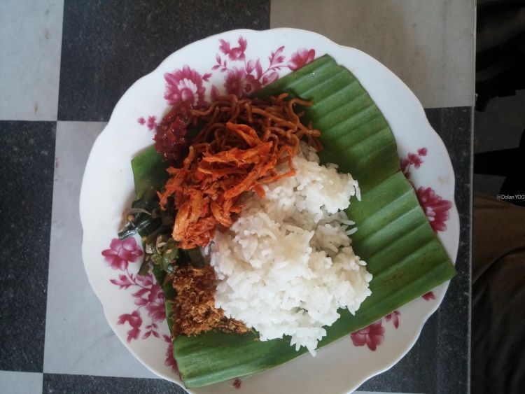 Nasi Jinggo yang enak buat sarapan. 