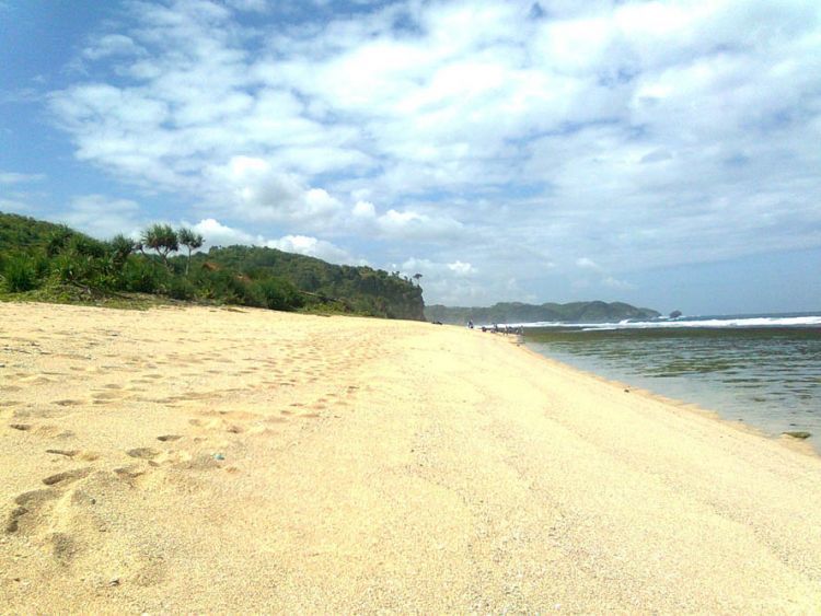 Pantai Sepanjang