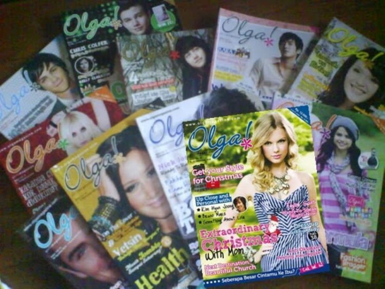 Koleksi majalah dengan cover Taylor Swift, akan digemari fans berat Taylor Swift. 