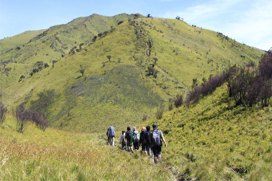 Alasan-Alasan Kenapa Kamu Harus Menjajal Mendaki Gunung Sesekali