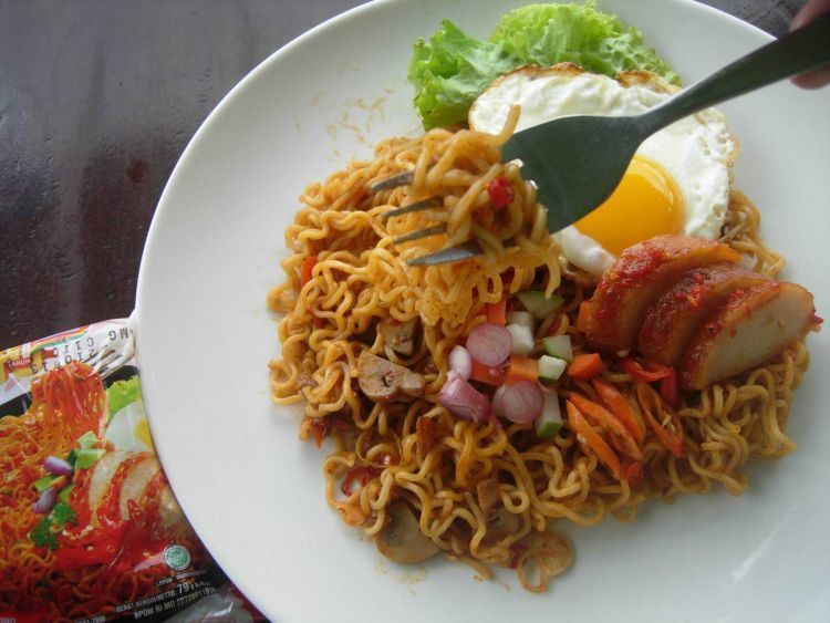 Mie goreng pedas