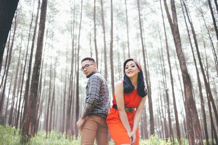 Prewedding di hutan cikole lembang