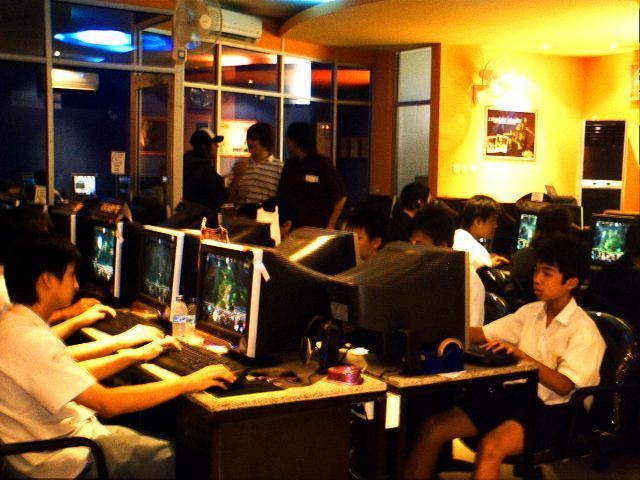 Game online masih menjadi idola