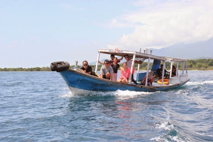 menyeberang ke Menjangan