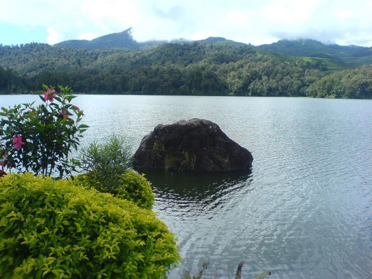 Batu Cinta Situ Patenggang