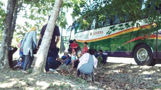 Bus mogok itu bikin kamu bete tingkat maksimum deh pokoknya