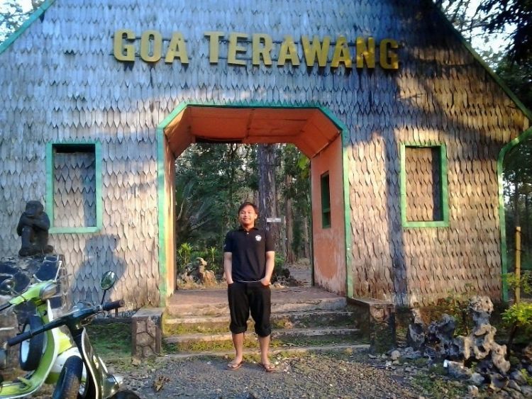 keindahan Goa Terawang