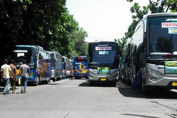 Perlu dibangun fasilitas parkir yang lebih baik