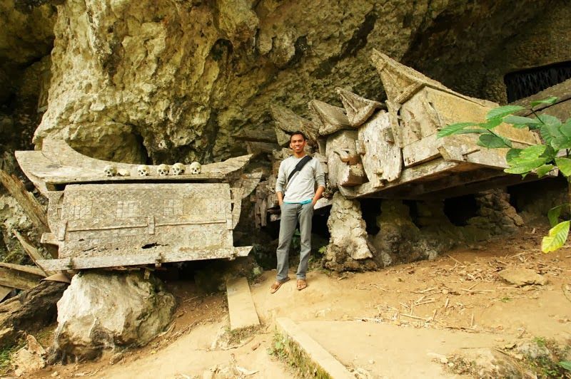 Alih-Alih Bikin Ngeri, Makam-makam Ini Jadi Destinasi Wisata yang Layak Kamu Sambangi