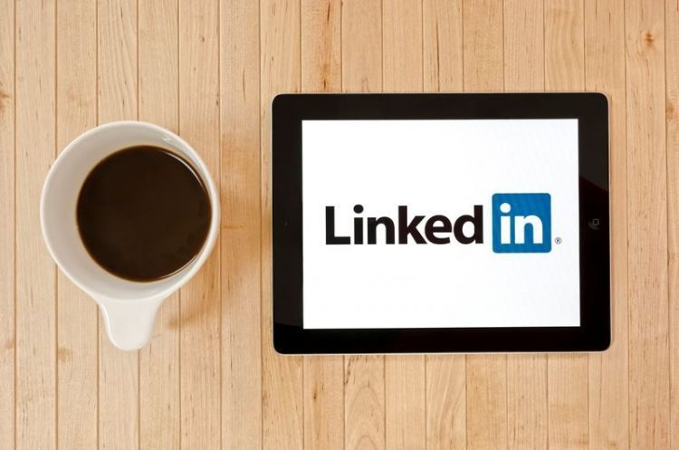 Buat akun di linkedIn