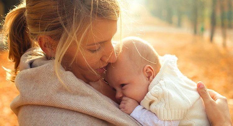 Walau Tampak Sederhana, Hal-hal Kecil Ini Bisa Membuatmu Menjadi Ibu Paling Menakjubkan di Mata Anakmu Nanti