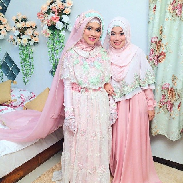 Gaun pengantin berjilbab syari